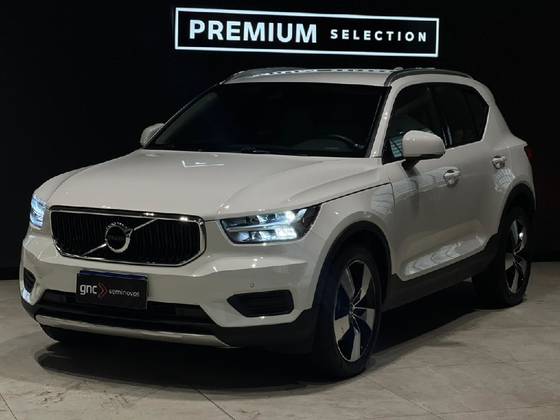 VOLVO XC40 2.0 T4 GASOLINA MOMENTUM GEARTRONIC